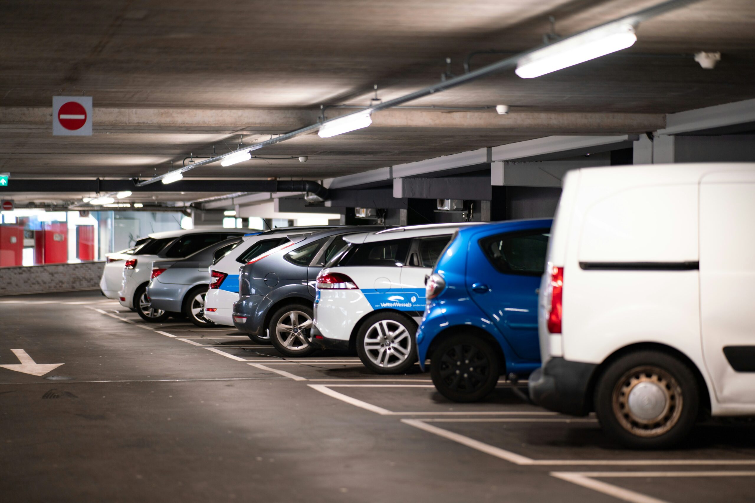Book Parking Spot with ParkarSpot App